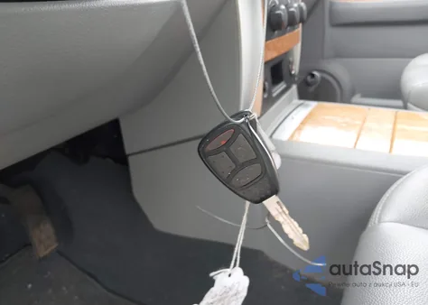 2007 Chrysler Aspen Limited из США, поврежденный, VIN 1A8HX58277F503753